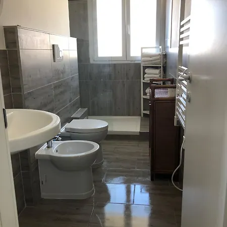 Pm 28 Via Lungomare Duca Degli Abruzzi شقة